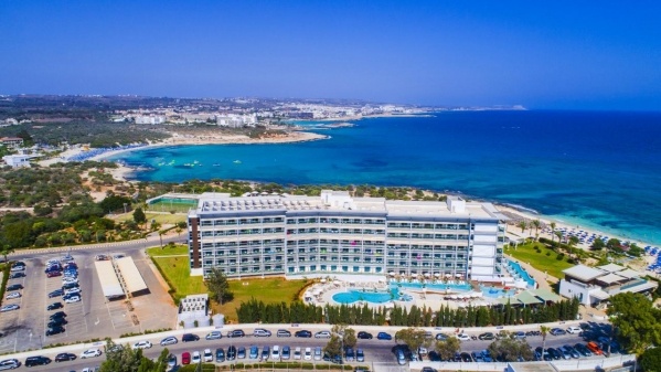 Asterias Beach Hotel ****
