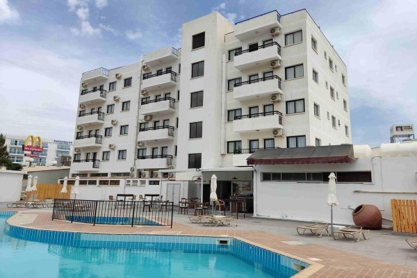 Flora Hotel Apartments ***