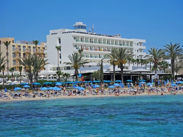 Nelia Beach Hotel ****