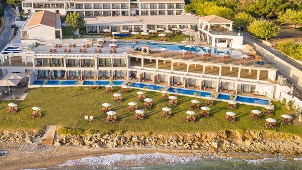 Cavo Orient Beach Hotel And Suites