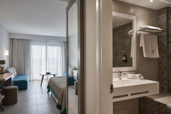 Atlantica Aeneas Resort***** FP/AI, repülővel
