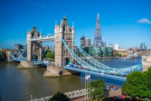 TAVASZKÖSZÖNTŐ LONDONBAN REPÜLŐVEL - NAGY-BRITANNIA VÁROSLÁTOGATÁS