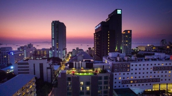Hotel Century Park + Sunshine Hip Hotel Pattaya