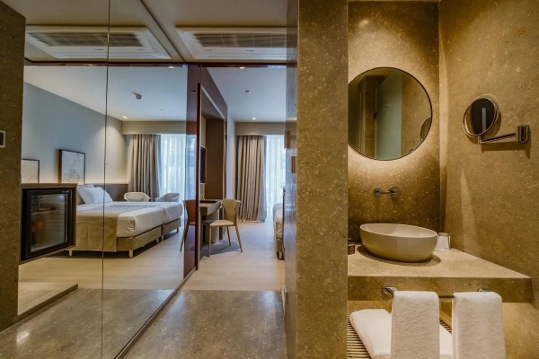 Club Melas Prive***** - UAI, repülővel