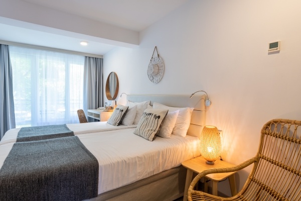 IHotel **** AI, egyénileg