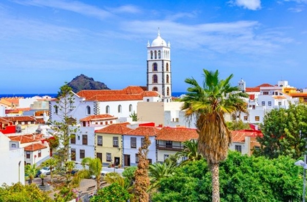 Tenerife, a Kanári-szigetek ékköve - csoportos utazás magyar idegenvezetéssel 2027.05.17-24.