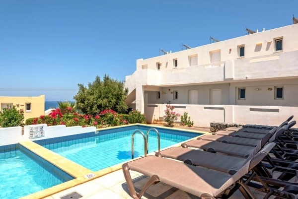 MEDITERRANEO ****