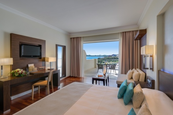 ELYSIUM RESORT & SPA *****