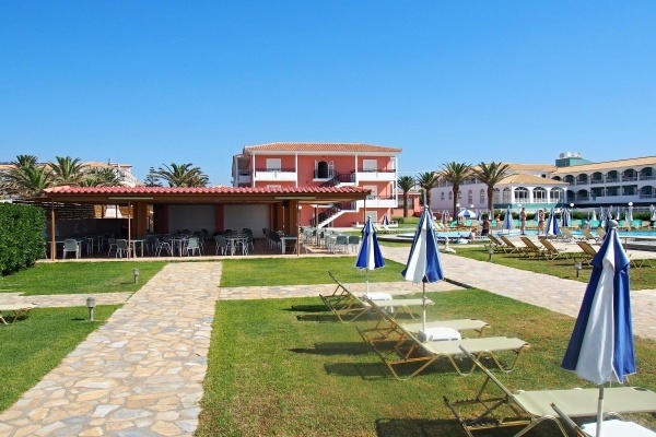 Astir Beach ***