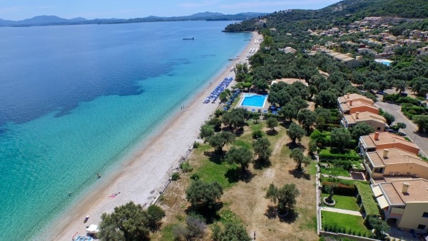 LA RIVIERA BARBATI APARTMENTS ****
