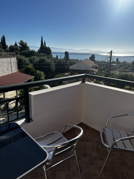 Filoxenia Apartmanház, repülővel