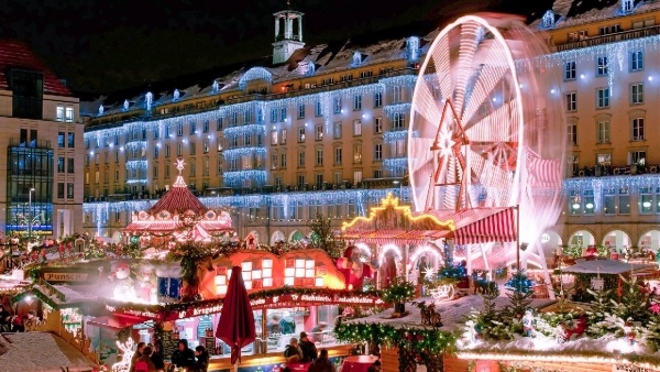 Adventi mesevárosok - Drezda, Lipcse és Prága ****